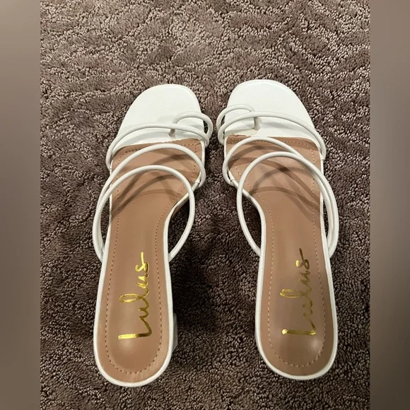 Lulu White heels - Picture 1 of 3